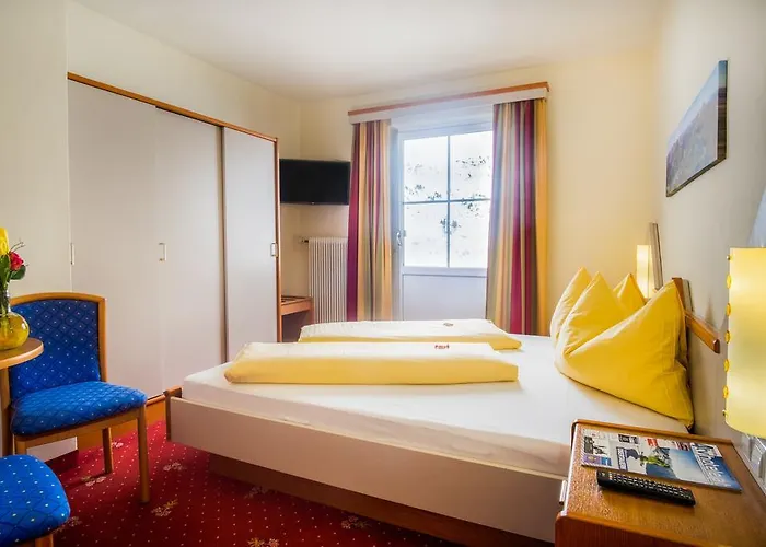 温伯格酒店 3* 上陶恩